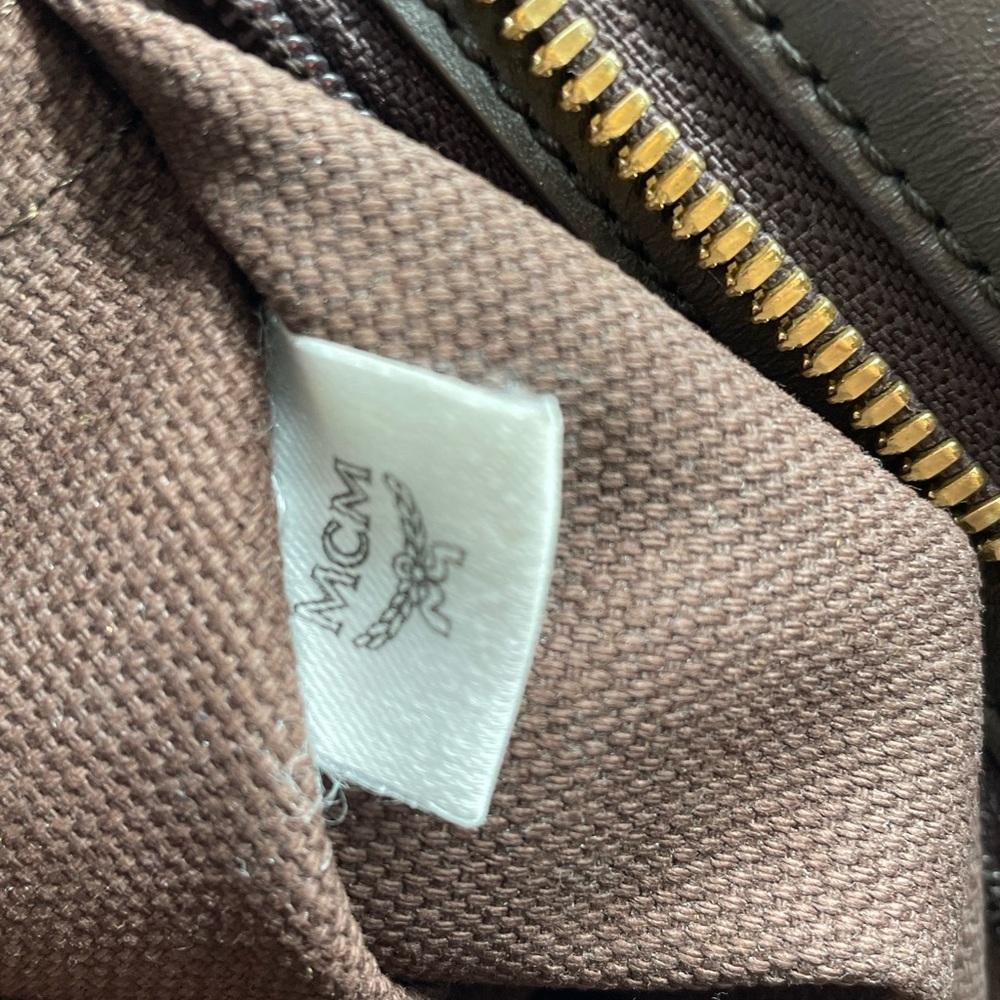 MCM
Visetos Dog Bone
Shopper Tote Brown - Picture 16 of 17